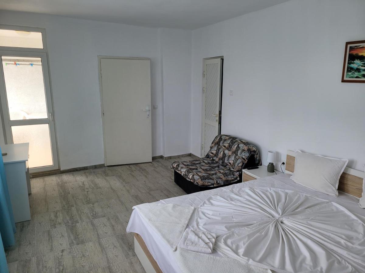 Guest House Evtimov Приморско Екстериор снимка