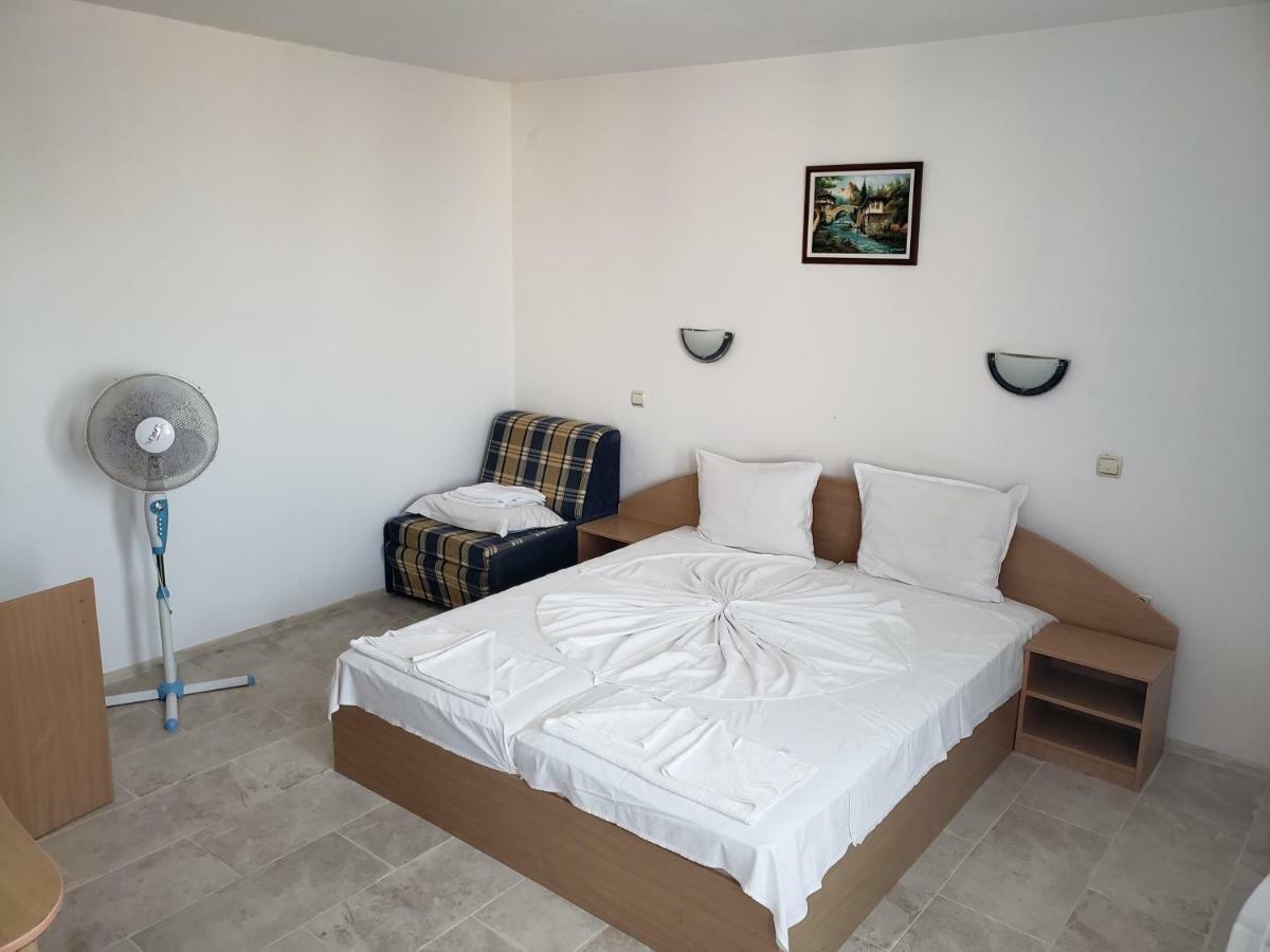 Guest House Evtimov Приморско Екстериор снимка